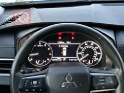 ميتسوبيشي اوتلاندر